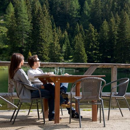 Rifugio Lago Nambino 마돈나 디 캄필리오 외부 사진